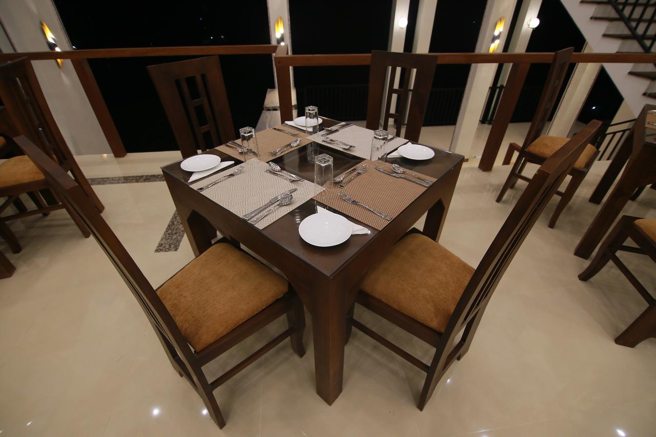 Rivendell Hotel Kandy Bagian luar foto